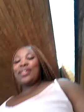 SWEETDOLLY29XX's cam snapshot