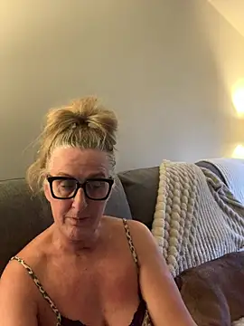 Mrsmoggy's cam snapshot