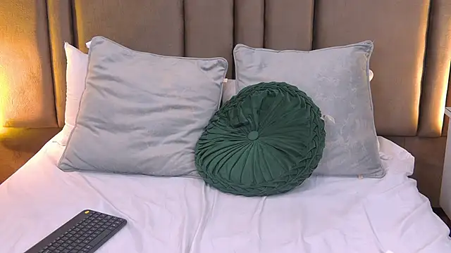 Jessie_GB's cam snapshot