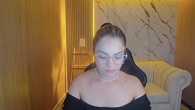 sofia_nova_tf's cam snapshot