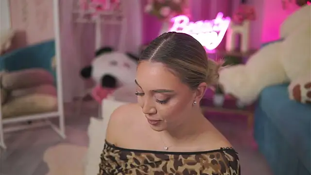 NadyaBlue's cam snapshot