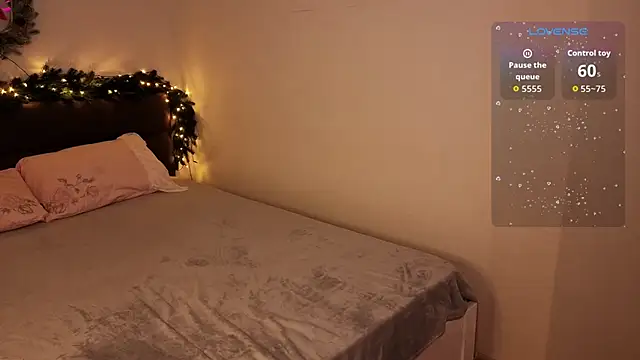 Lora_Rosee's cam snapshot