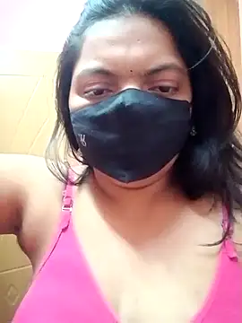 vyshali_vyshu's cam snapshot