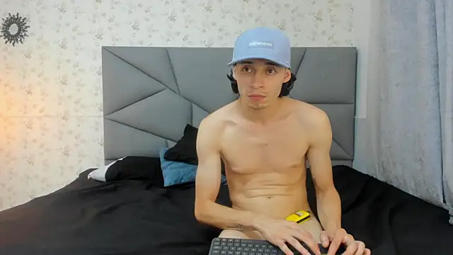 nicollandjhon's cam snapshot