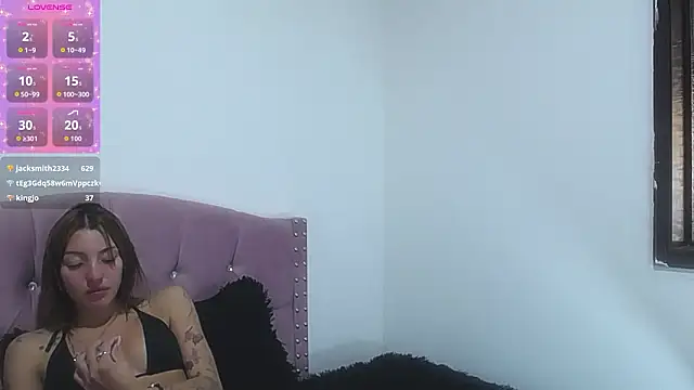 emily_cooper_pym's cam snapshot