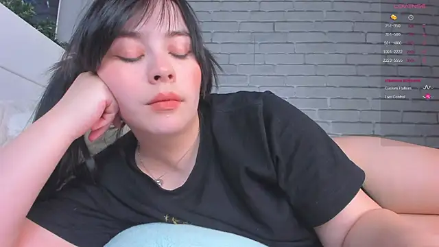 Nataly_forsy's cam snapshot