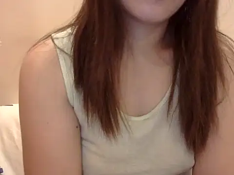 Lovelyclaya's cam snapshot