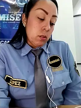 CRISTAL__11's cam snapshot