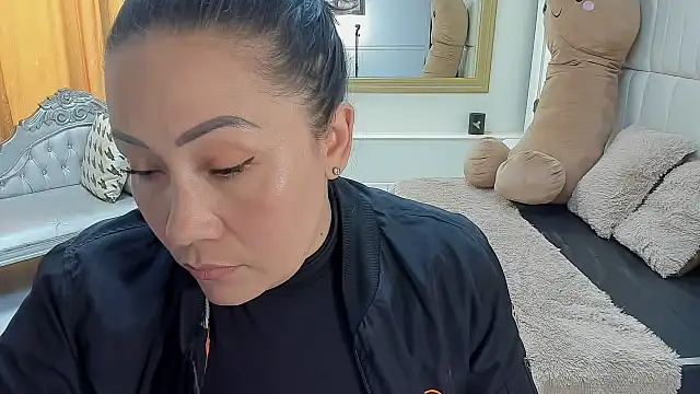 gaby_trent's cam snapshot