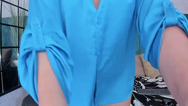 cintiagreyx's cam snapshot