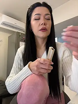 denise_k's cam snapshot