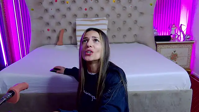 PlayfulShow live sex cam