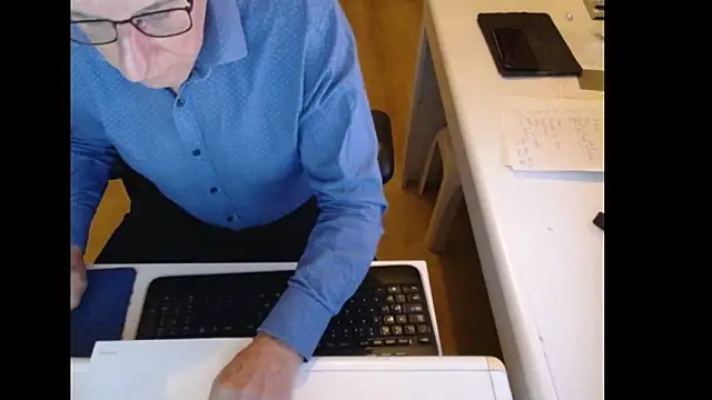 dutchpornking's cam snapshot