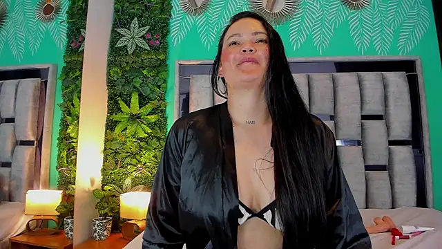 Mari_cooper1's cam snapshot