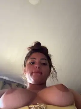 Nicolly_allencar live sex cam