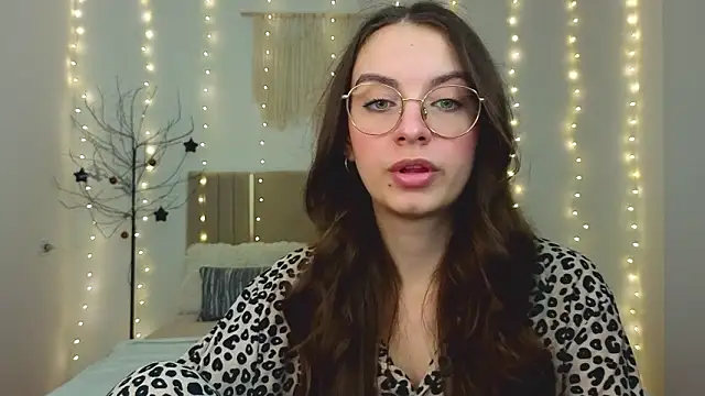 Real_cutie1's cam snapshot