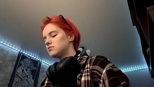 CutieGoga's cam snapshot