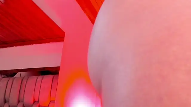 NikkySmiith's cam snapshot