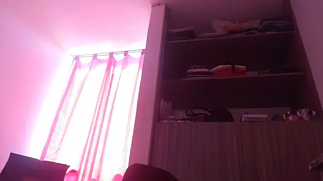 nicolle_milf1978's cam snapshot