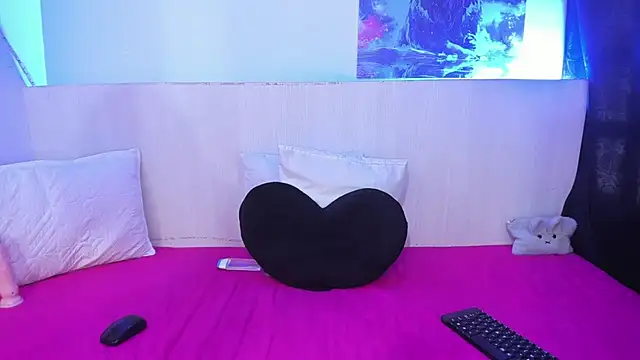 CassandraBrown_'s cam snapshot