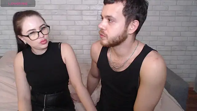 Fuckyoursecretary69 live sex cam