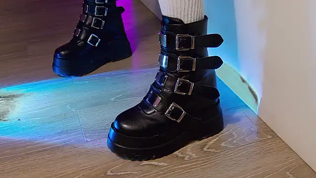 FeetVibe live sex cam