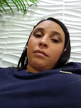 LizzRouse live sex cam