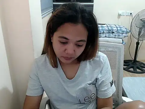 xTheLastVIRGINx live sex cam