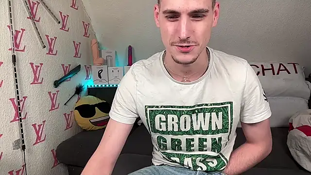 Cookieboy88's cam snapshot