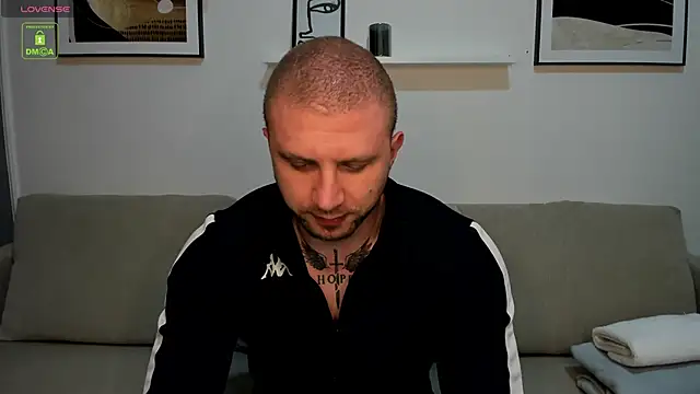 Gerard_Finbar's cam snapshot