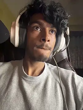 RavenKisses live sex cam