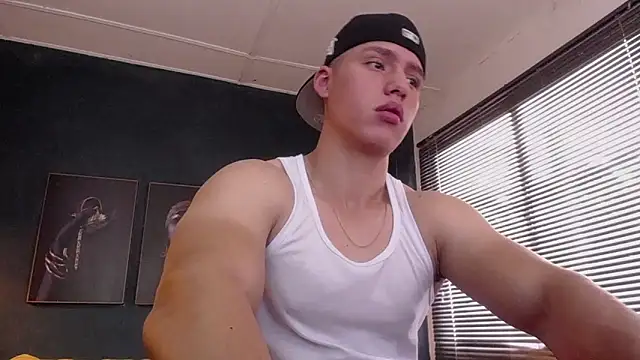 deivid_parker's cam snapshot