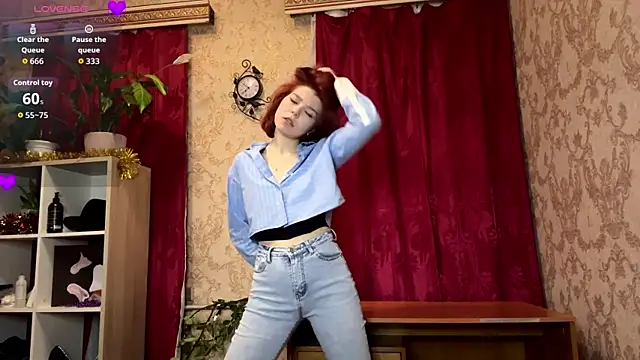 LaurynGeisinger live sex cam