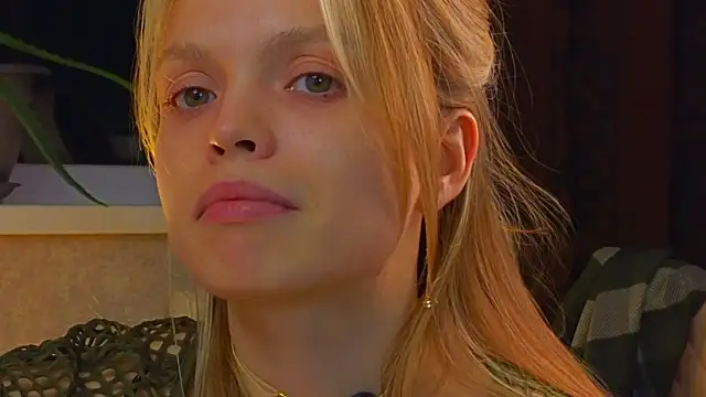 sinteas's cam snapshot