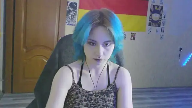 LeisaHopperstad's cam snapshot