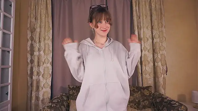 UshaAshauer's cam snapshot