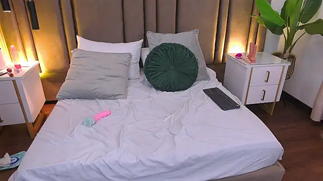 Jessie_GB's cam snapshot