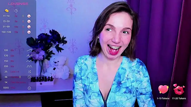 KindHazelHere_'s cam snapshot