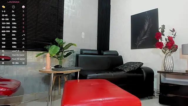 Luciaoregon's cam snapshot