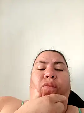 yaneth_'s cam snapshot