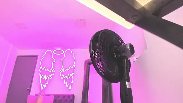 silvana__miller's cam snapshot