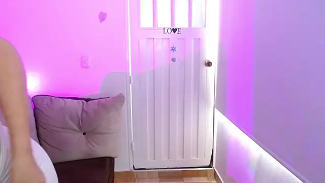 milfrousse live sex cam