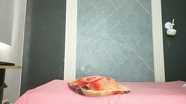 YummyDuooo's cam snapshot