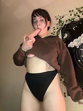 Helena_manok's cam snapshot