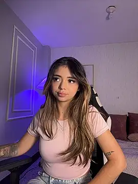 HoneyMollyX's cam snapshot