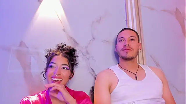 Aron_and_molly's cam snapshot