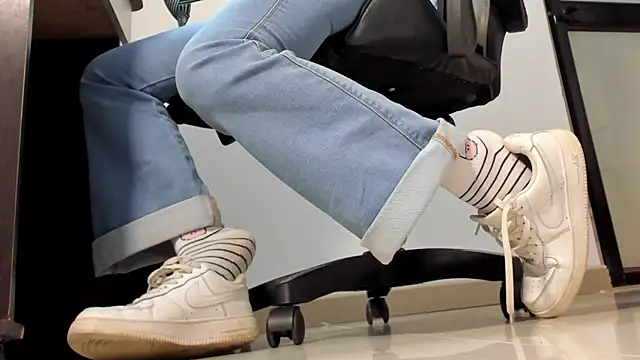 alma_fenix's cam snapshot