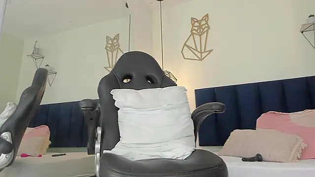 mayaevansmg's cam snapshot