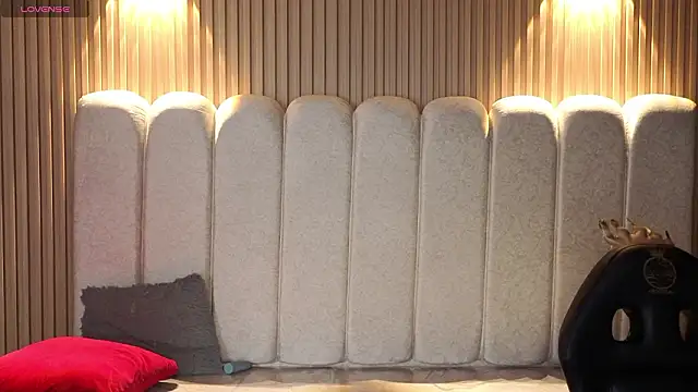 Perla_lovely_'s cam snapshot