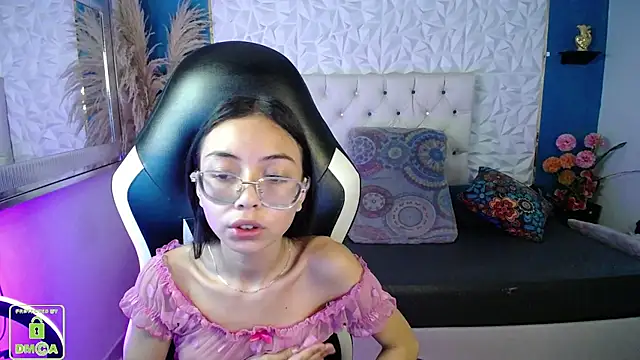 NathaliaSweet_11's cam snapshot